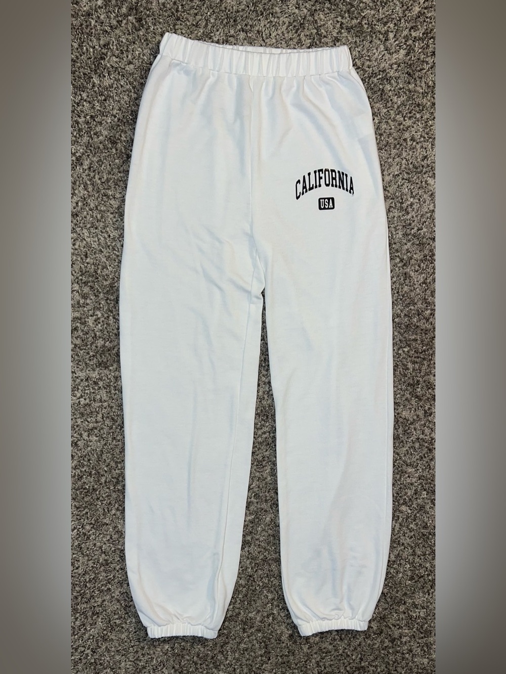 Comfy White California Graphic Girls Loungewear Sweatpants! Size 14/16! 🤍